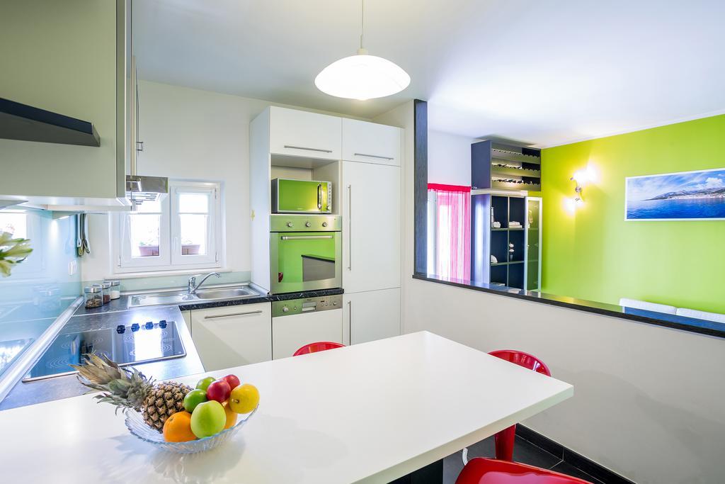 Apartments Biserka Bol Chambre photo