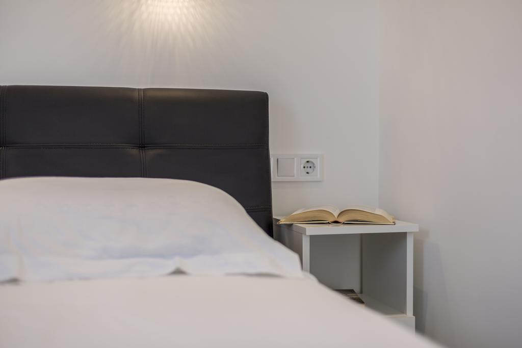 Apartments Biserka Bol Extérieur photo